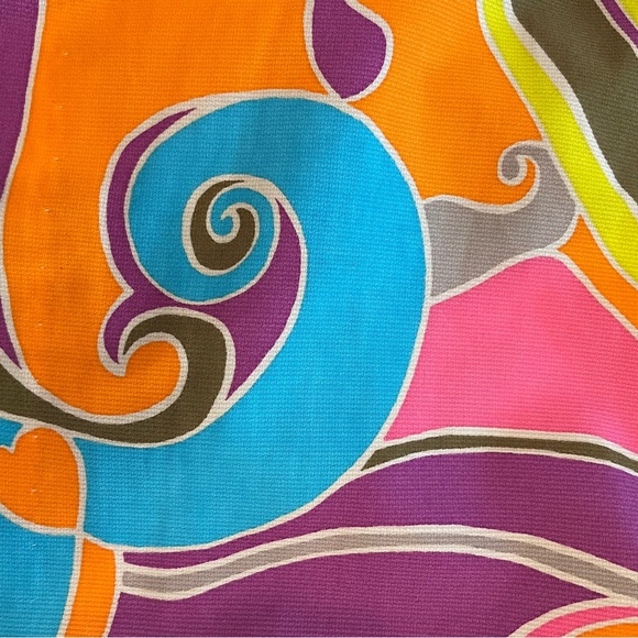 Trina Turk Corbin shorts in good condition. - Picture 2 of 5